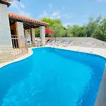 Family By Istra Vacation * 梅杜林