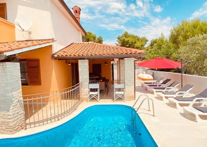 Family 펜션 메덜린