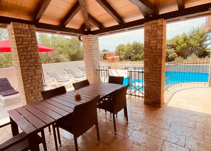 펜션 Family 메덜린