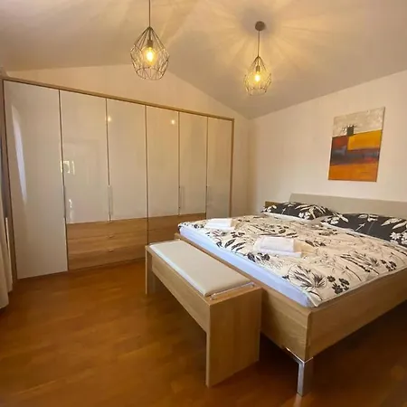 Family Holiday home Medulin